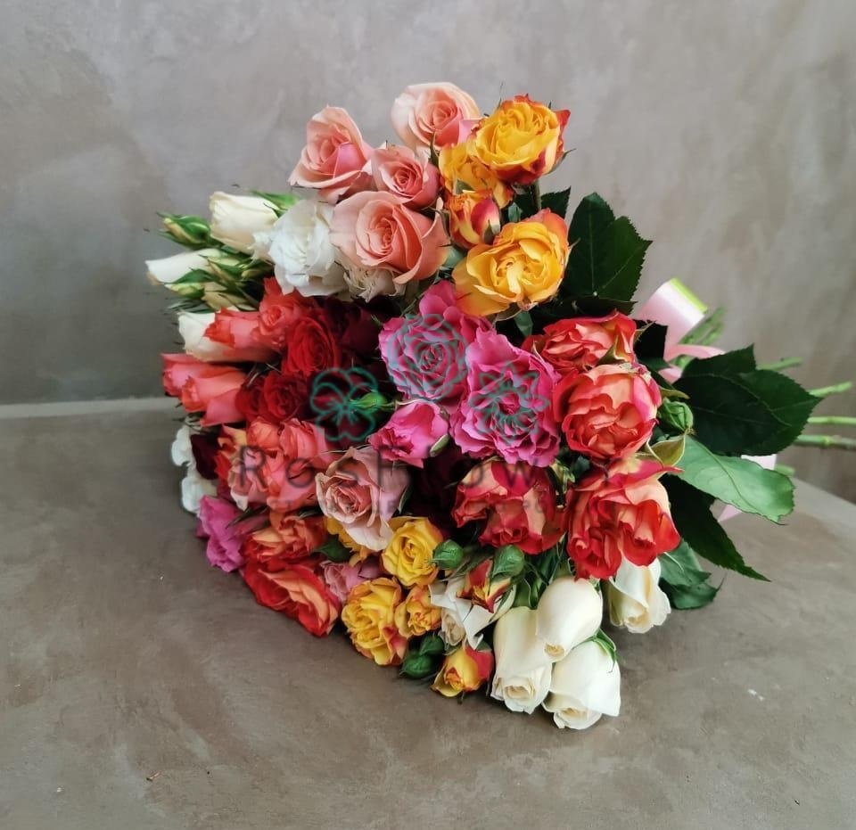 Букет цветов из: Розы в Каменецкий