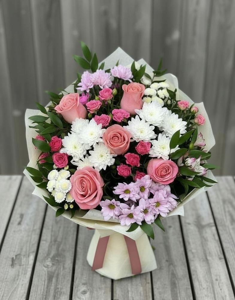 Букет цветов из: Альстромерии, Гвоздики, Розы и Хризантемы в Каменецкий