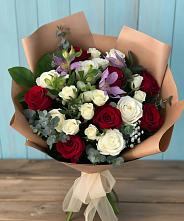Букет цветов из:  Розы и Альстромерии в Каменецкий