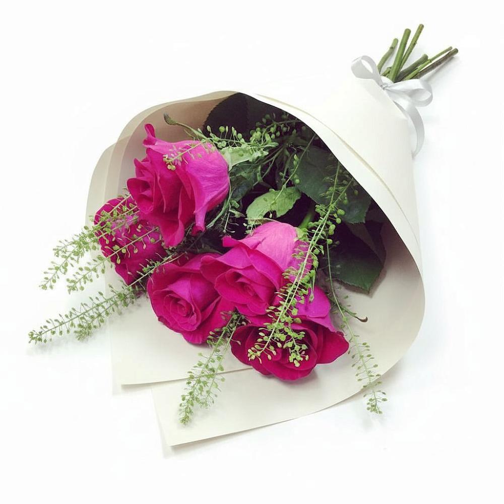 Букет цветов из: Розы в Каменецкий