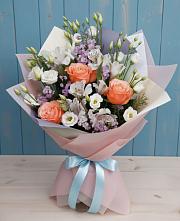 Букет цветов из:  Лизиантусы, Розы, Альстромерии и Гипсофила #REPLACE_PRED# Каменецкий