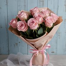 Букет цветов из:  Розы в Каменецкий