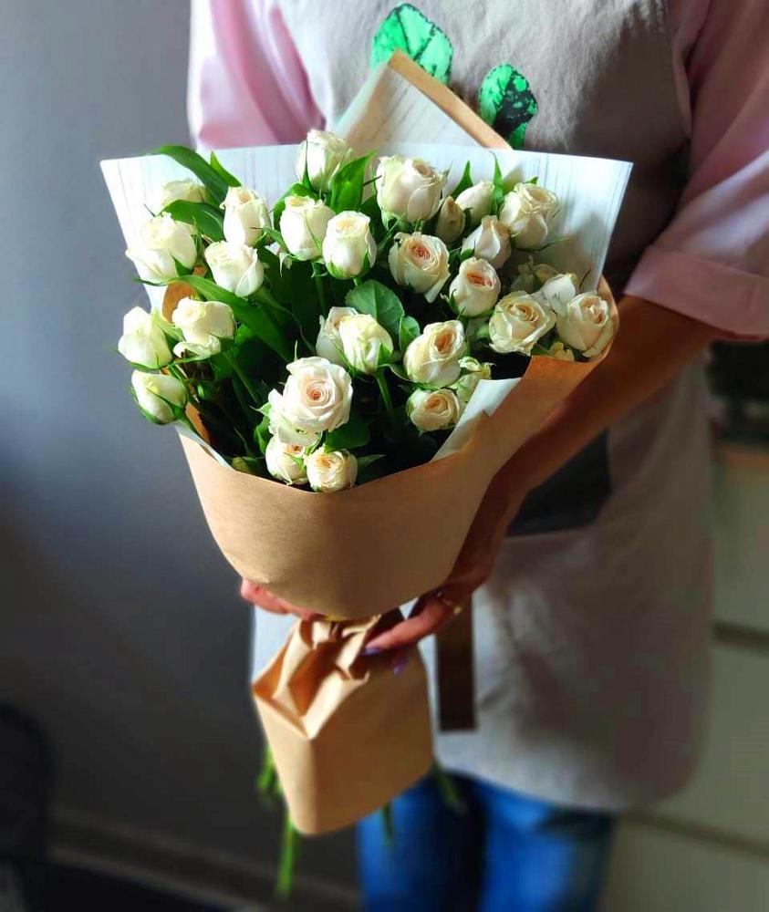 Букет цветов из: Розы в Каменецкий