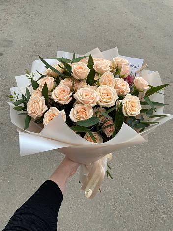 Букет Кремовые розы Латте в Каменецкий