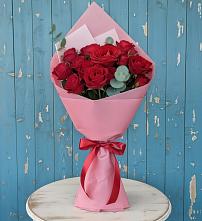 Букет цветов из:  Розы в Каменецкий