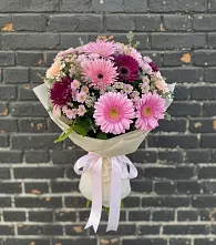 Букет цветов из:  Герберы и Хризантемы в Каменецкий