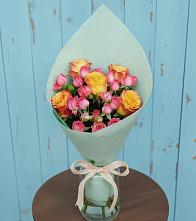Букет цветов из:  Розы в Каменецкий