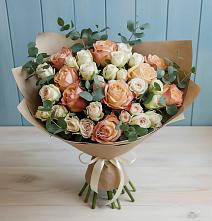 Букет цветов из:  Альстромерии и Розы в Каменецкий