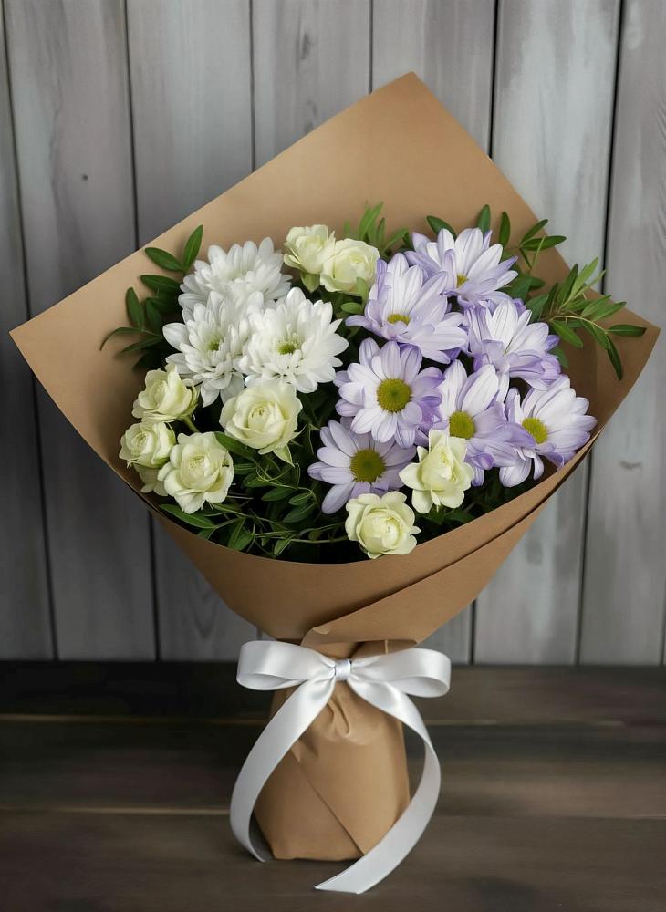 Букет цветов из: Хризантемы и Розы в Каменецкий