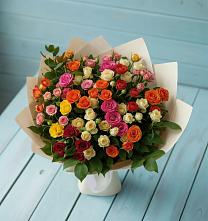 Букет Микс из разноцветных кустовых роз в Каменецкий